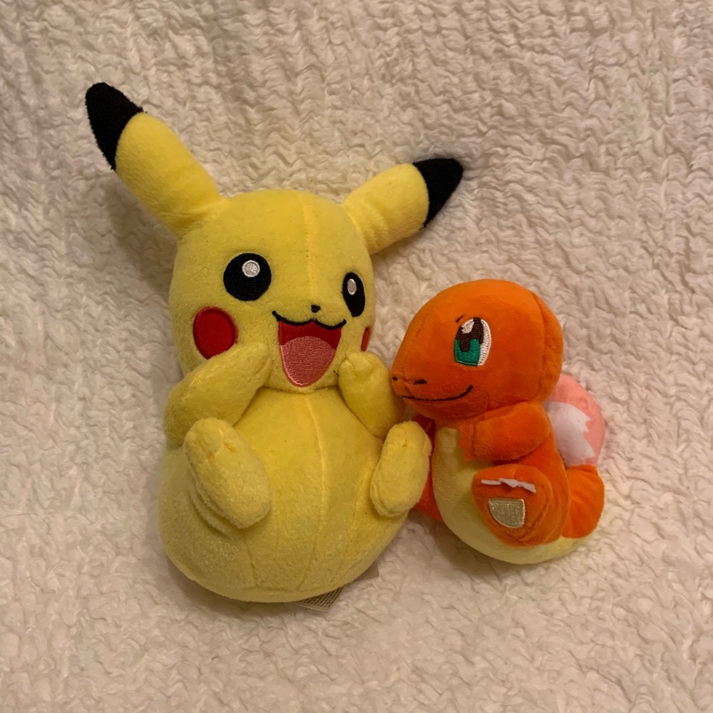 POKÉMON- PIKACHU and Charmander plushies